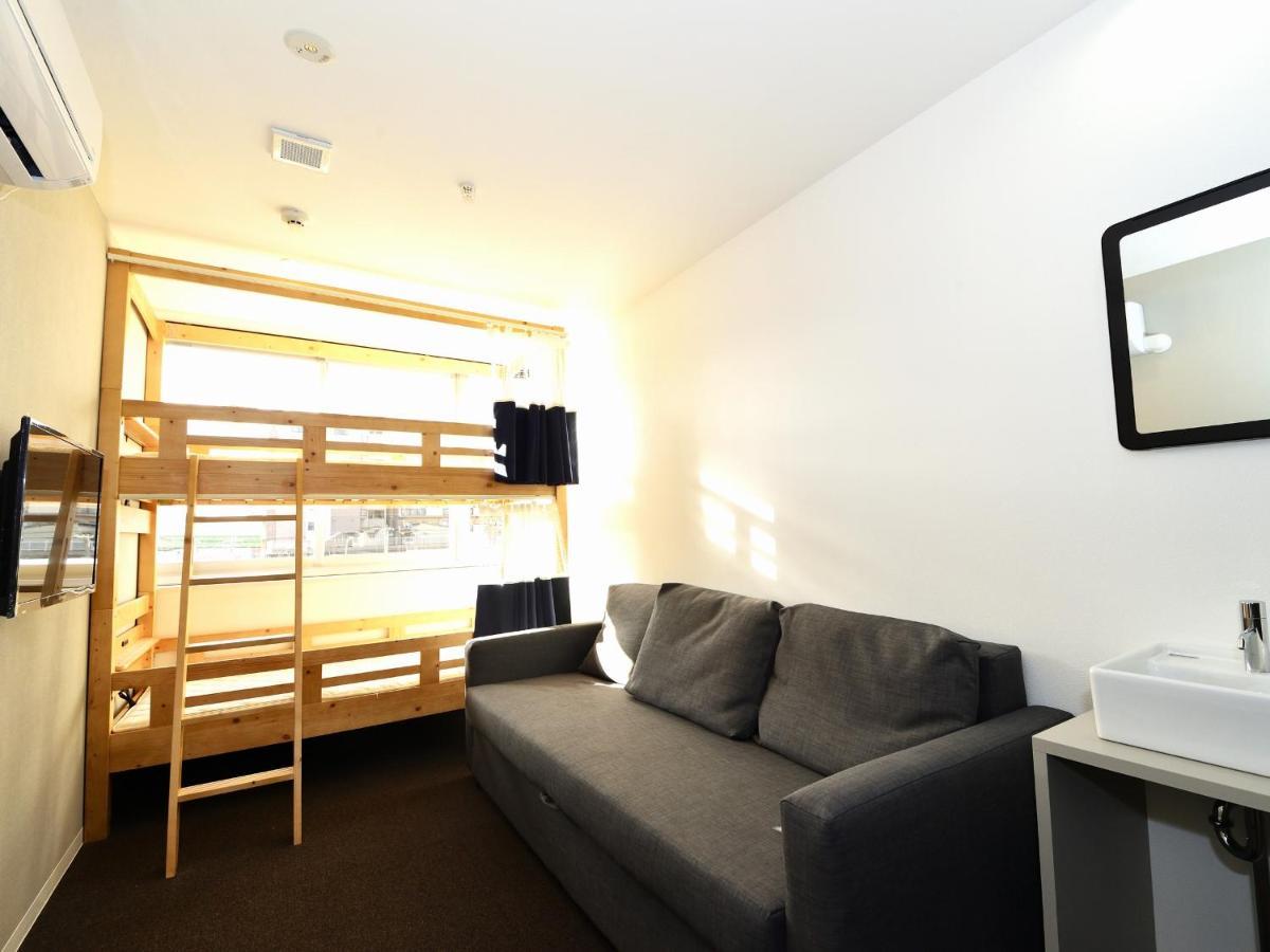 Very Hostel Namba Ōsaka Exterior foto